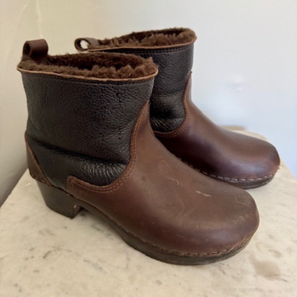 No 6 Shearling Lined Clog Boots - Women's Size 9